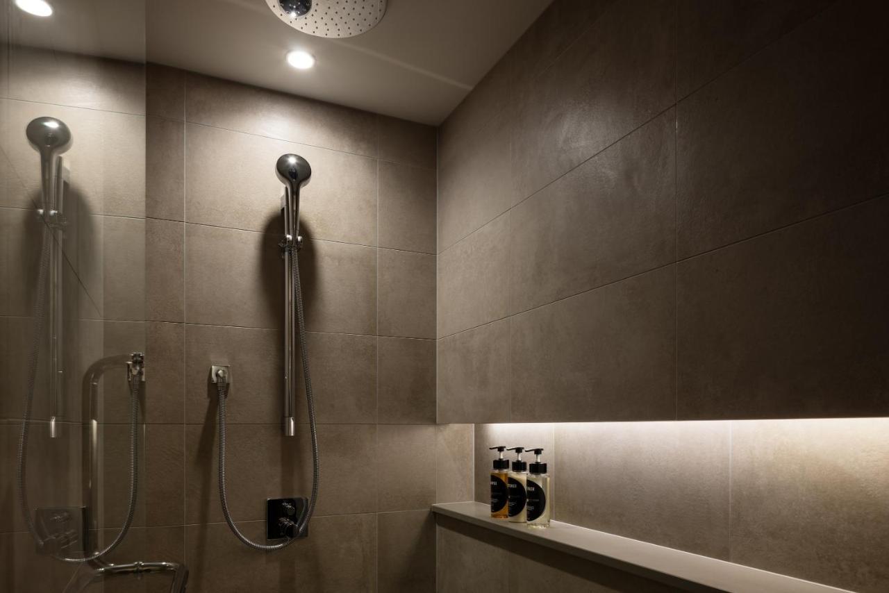 Hotel Groove Shinjuku, A Parkroyal Hotel Токіо Екстер'єр фото