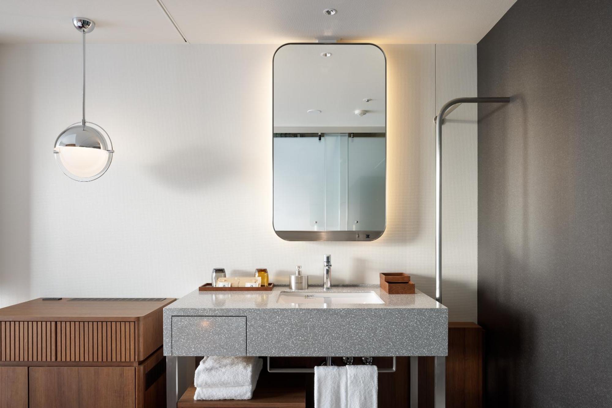 Hotel Groove Shinjuku, A Parkroyal Hotel Токіо Екстер'єр фото